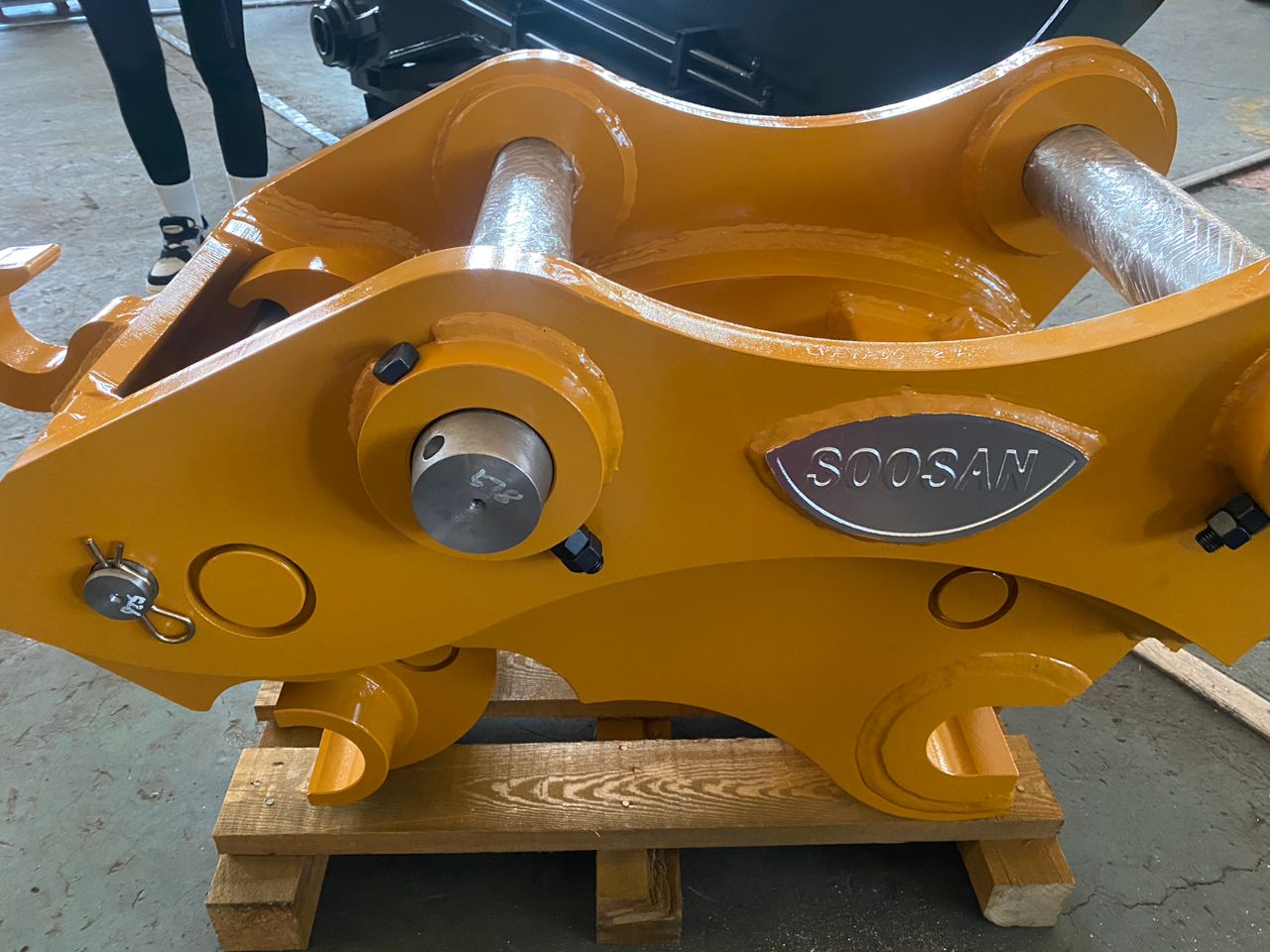 Soosan hydraulic quick coupler