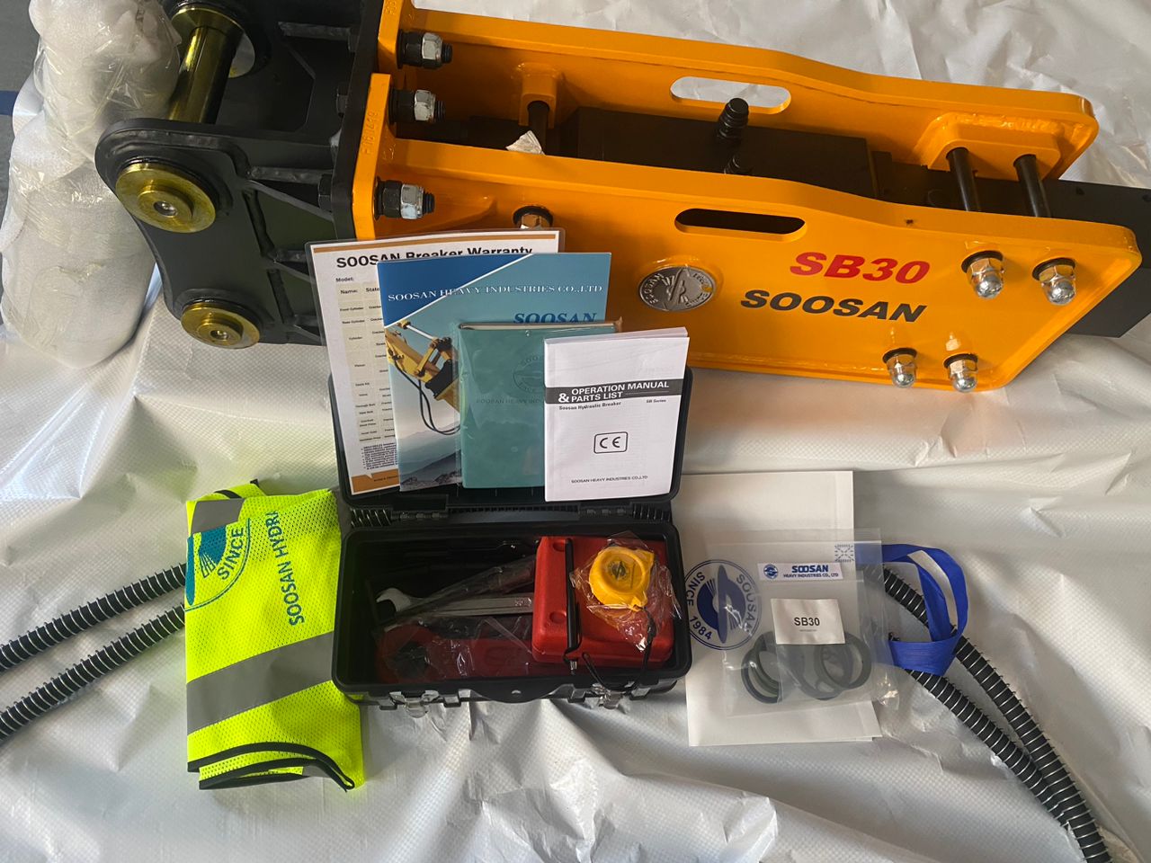 Soosan SB30 hydraulic breaker